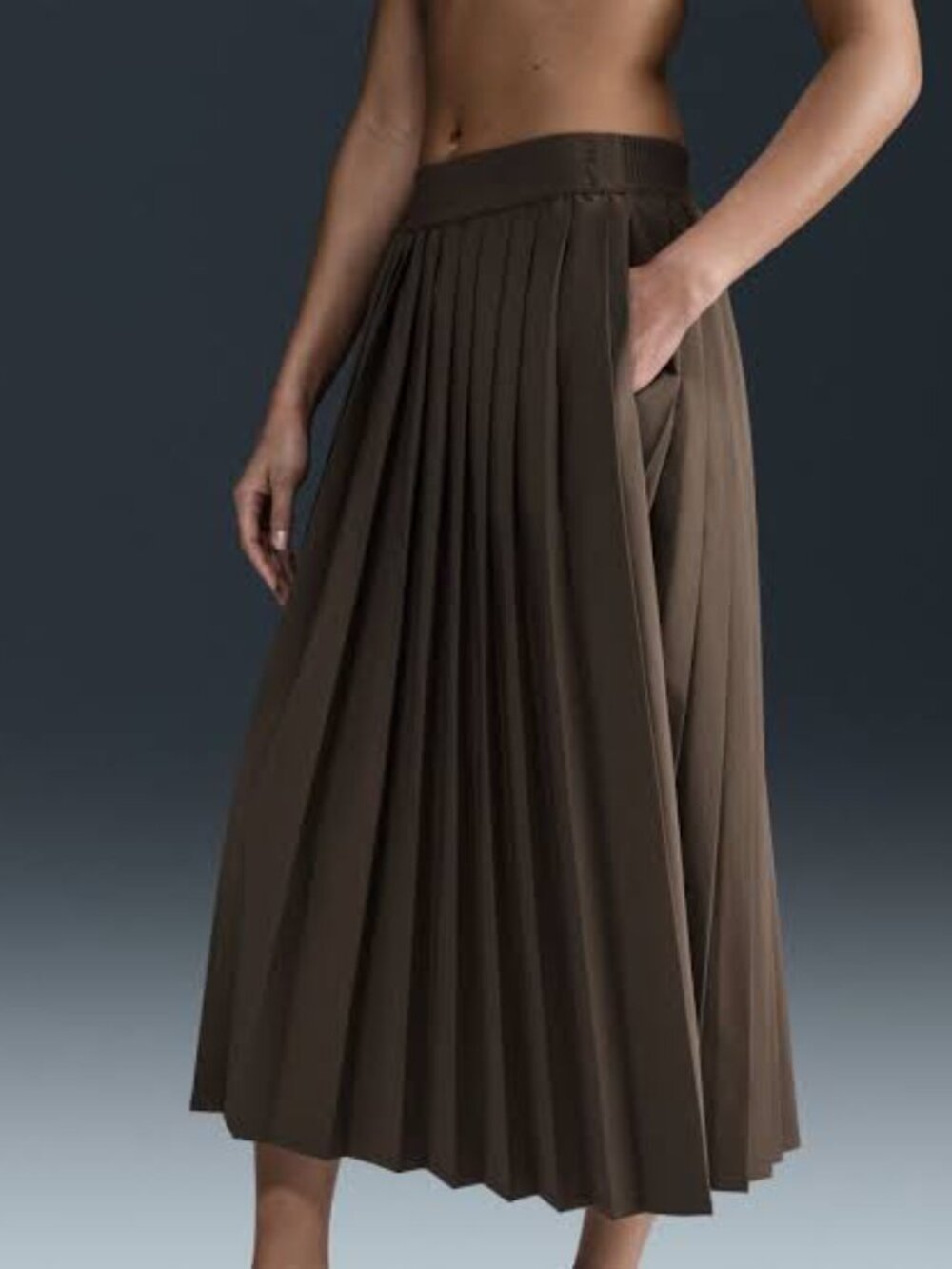 Nike 24.7 PerfectStretch Brown Dri Fit Pleated Skirt - Picture 2 of 5